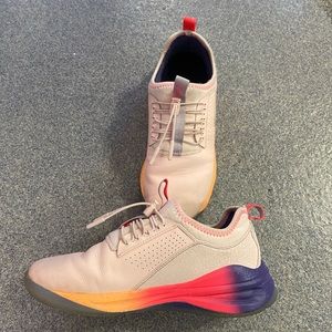 Women’s Clove Sneakers